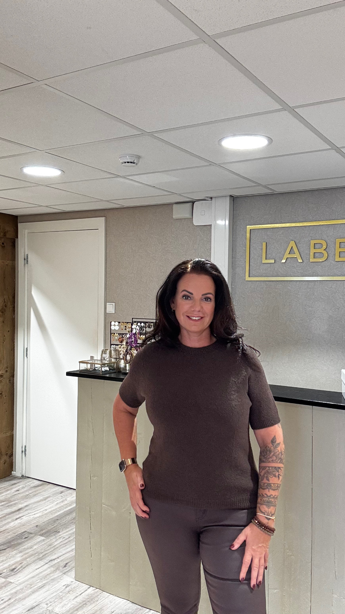 Trui Livia bruin triple nine -truien en vesten Label-L